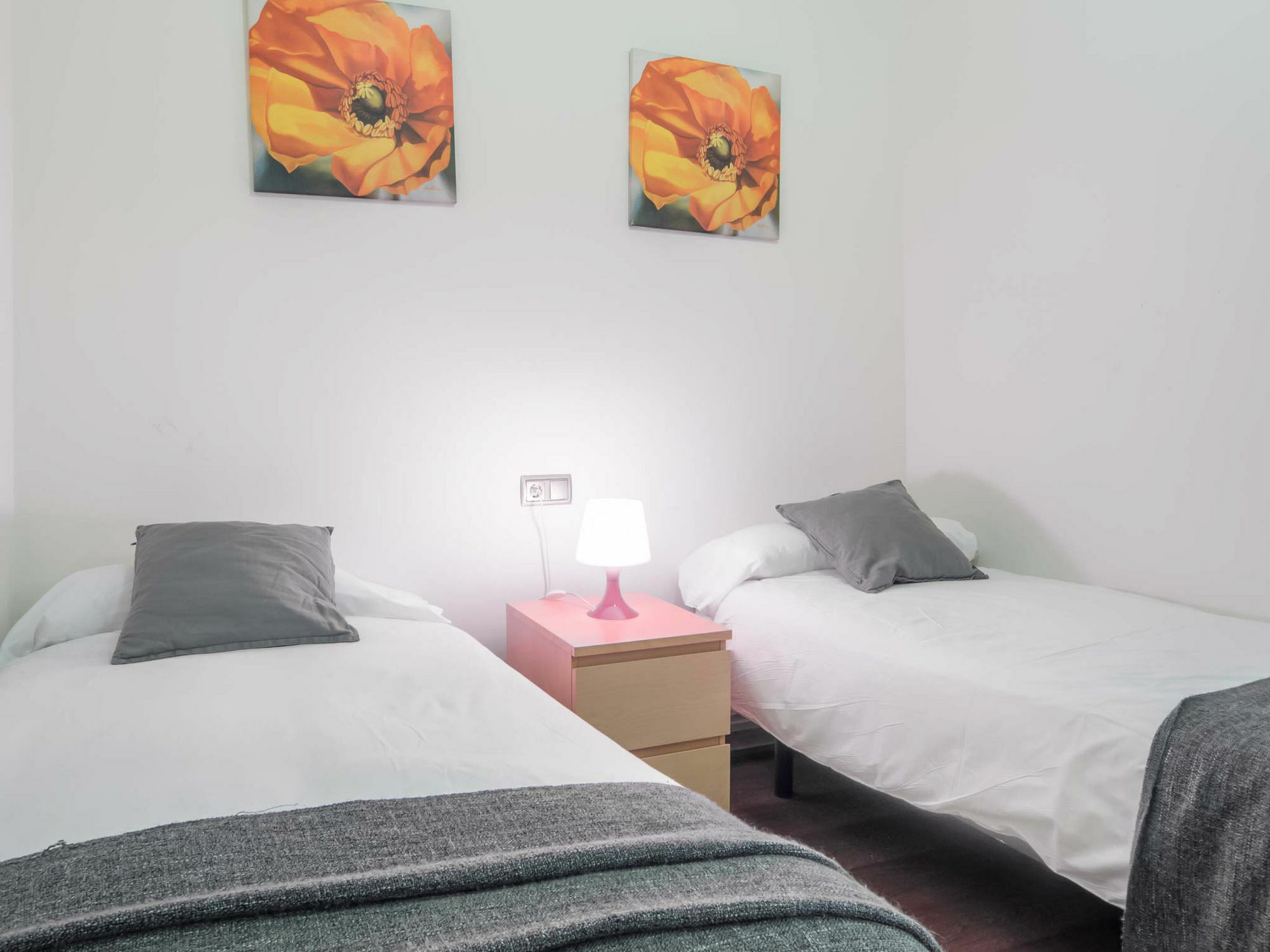 Rent Top Apartments Las Ramblas Barselona Dış mekan fotoğraf